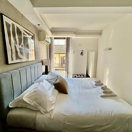 Serpenti 147 - Colosseum Apartman *