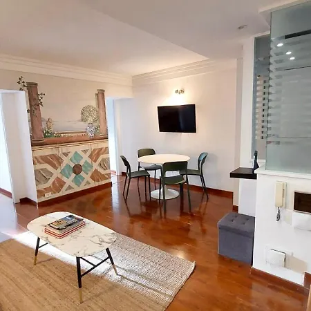 Apartment Serpenti 147 - Colosseum